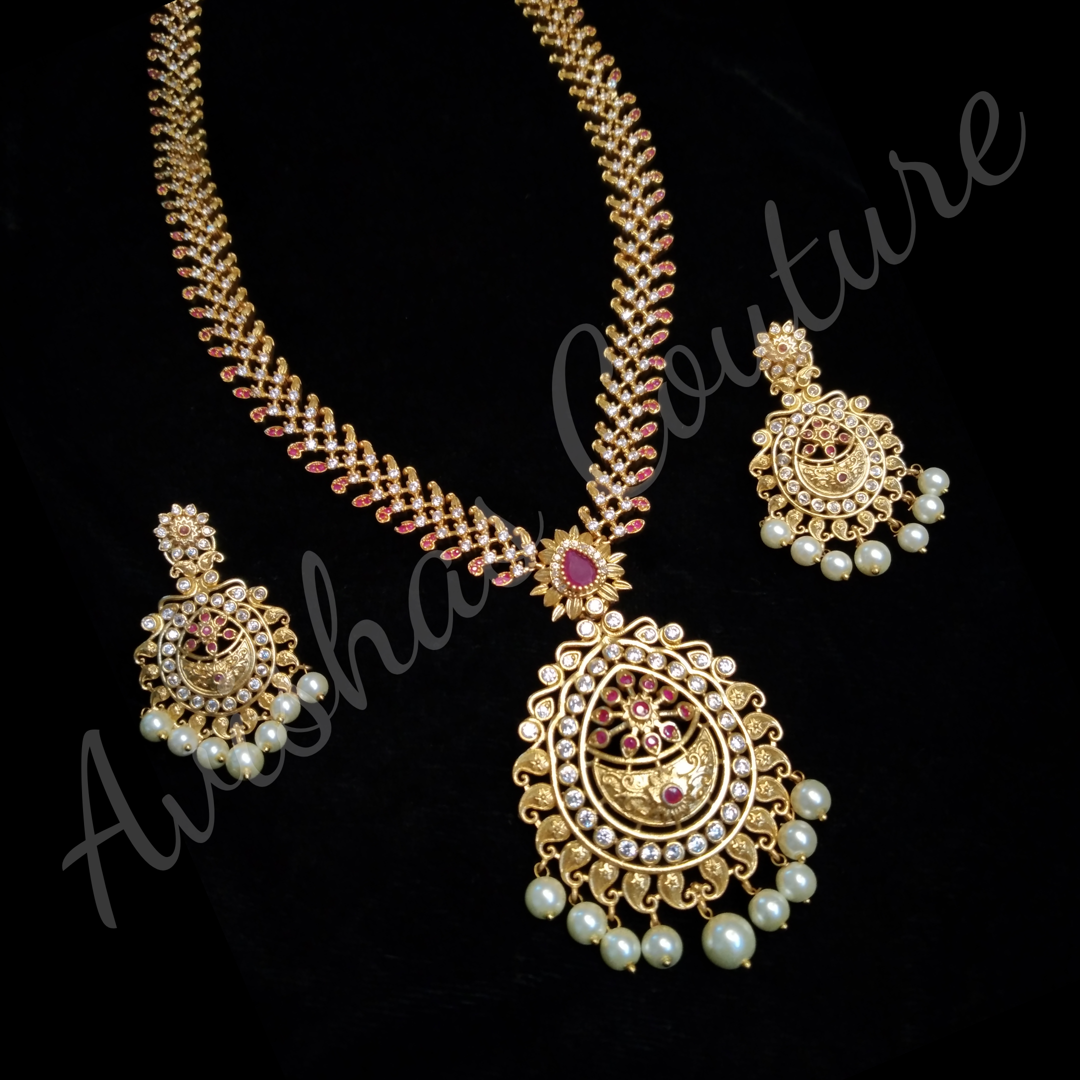 AD studded temple necklace set